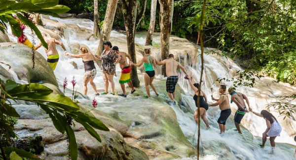 In Drax Hall, Ocho Rios 1