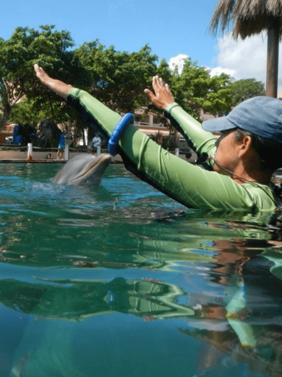 Your-luxury-vacation-escape-in-Drax-Hall-2-1 (1)